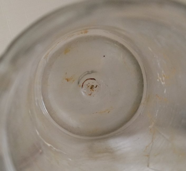 jar bottom on inside.jpg