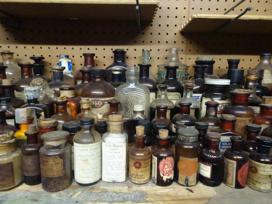 500 1800's-1900's bottles (8).JPG