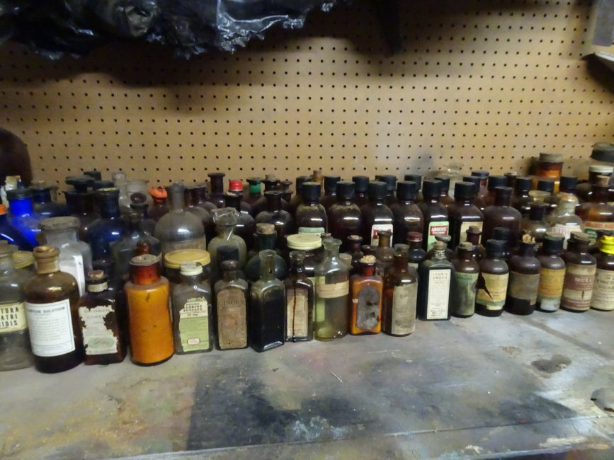 500 1800's-1900's bottles (10).JPG