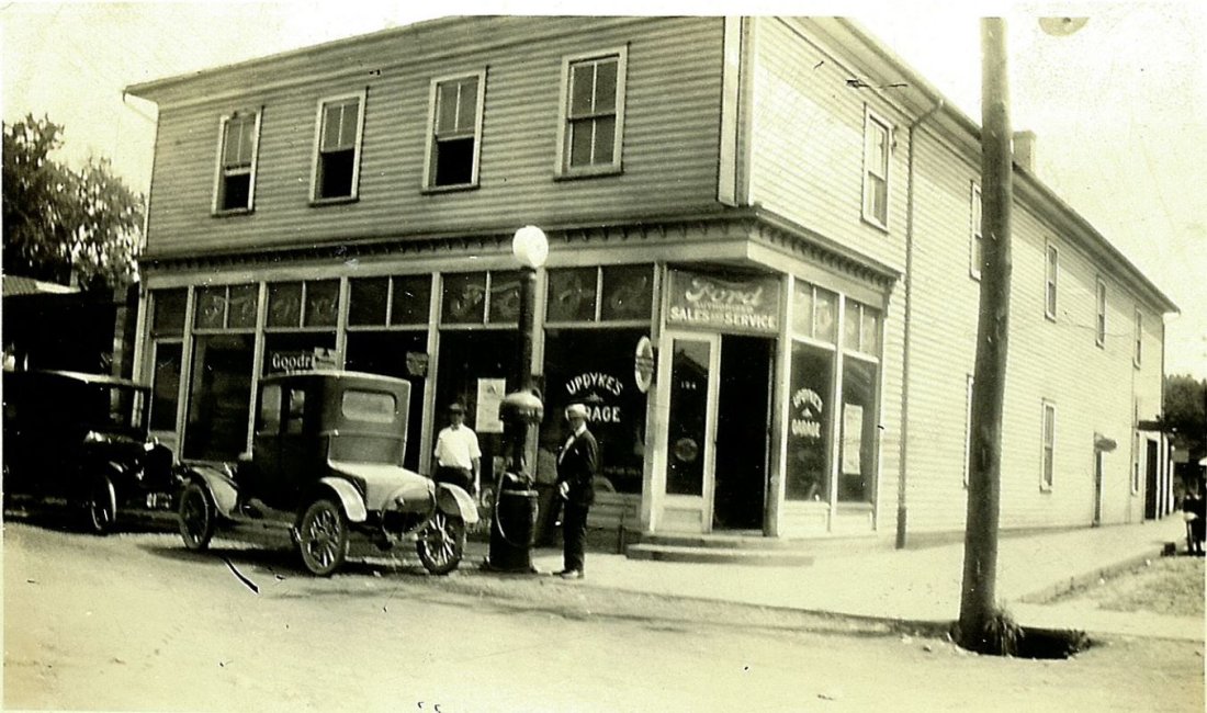 Blue Ridge Ave. Updyke's 1st Stick Building (1).JPG